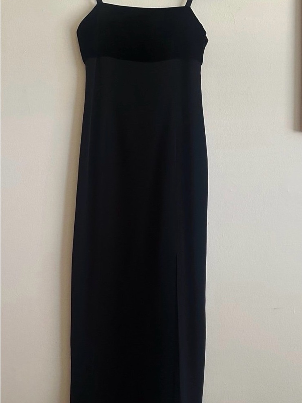 Jones New York Black Maxi Slip Dress with Spaghetti Straps
